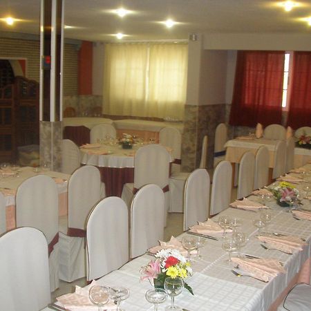 Hostal Mays Numancia de la Sagra Exterior foto